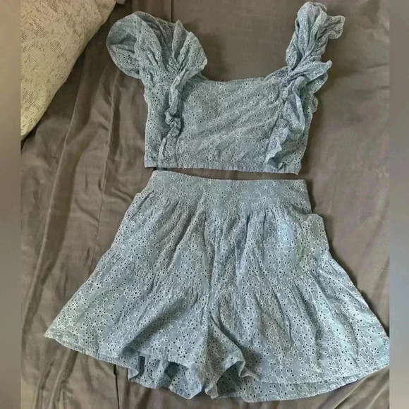 bcbgeneration blue eyelet ruffle top and skirt - Picture 4 of 7